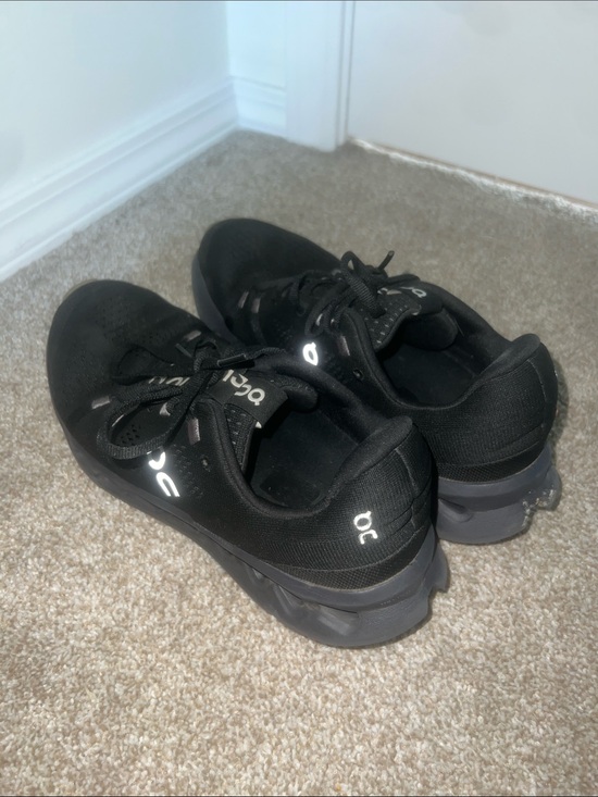 On Clouds Shoes - On Running Black Cloudswift Sneakers